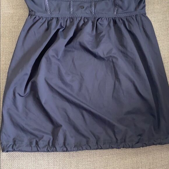 Lululemon Rehearsal Tank Coal Size 8 - Picture 6 of 8